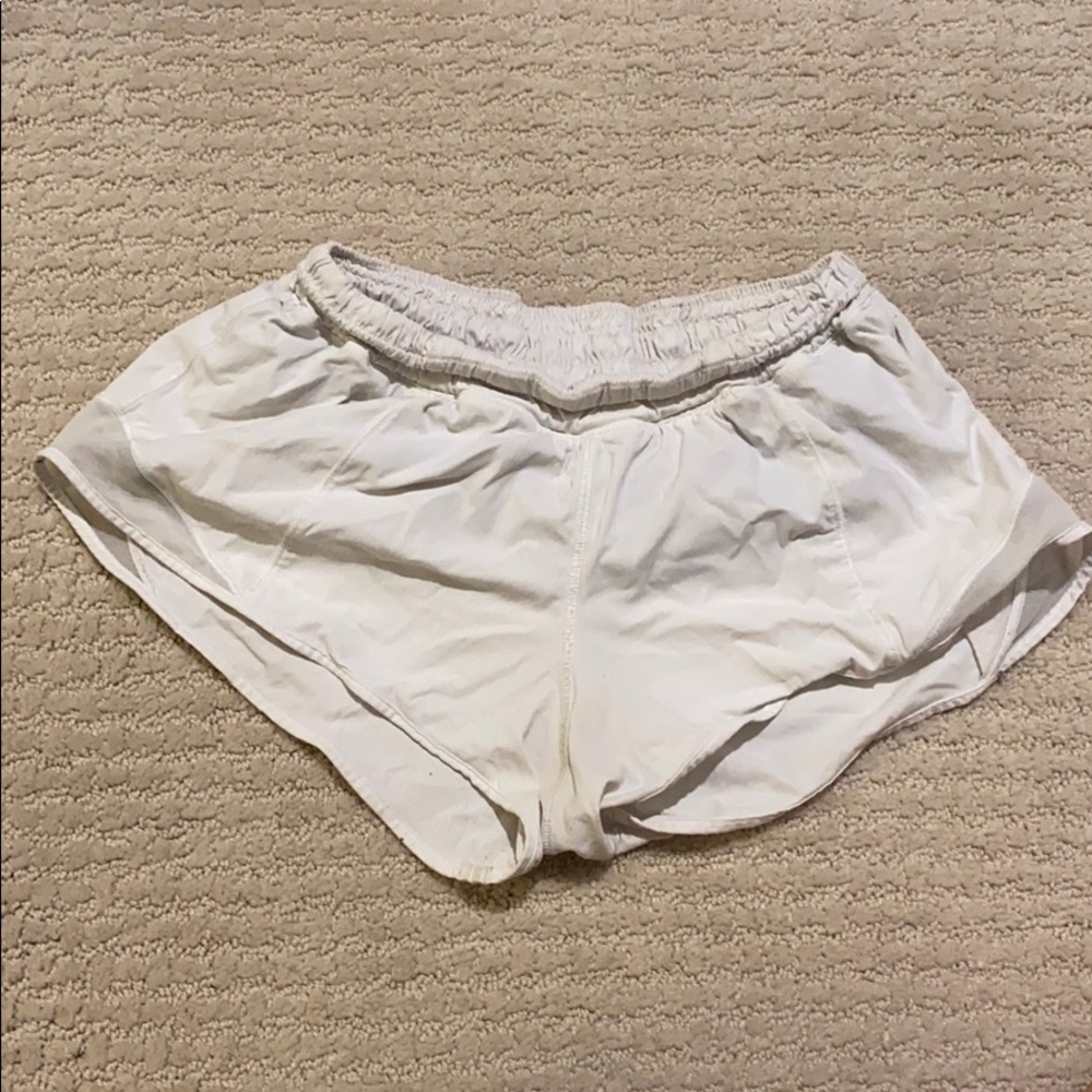 Size 4  lululemon Hotty hot shorts